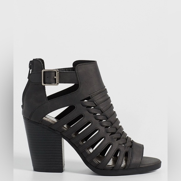 Maurice’s Black Heeled Bootie with Cage Design Chloe size 6.5M - Picture 1 of 9